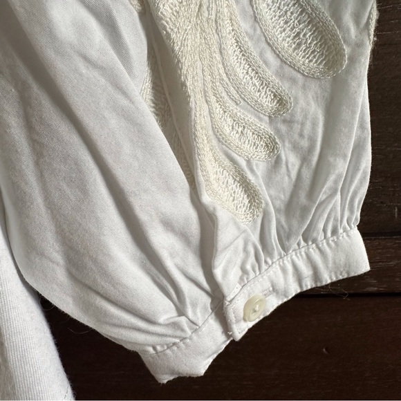 🆕 BR Factory Volume Embroidered Sleeve Top. White. Size S. NWT. - Picture 5 of 10